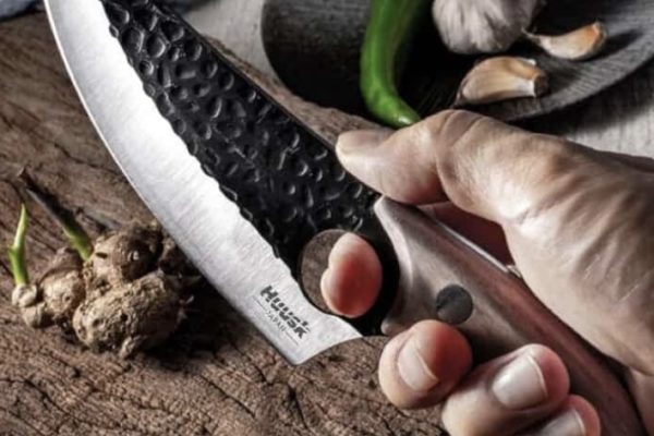 Huusk Knife Reviews (2024): My Honest Thoughts