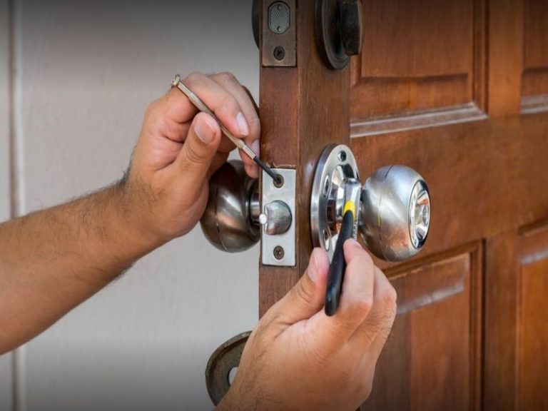 Locksmith Tips for Improving Home Security