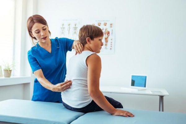 Navigating Scoliosis Care: A Guide to Expert Clinics in Louisville and Denver