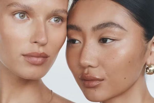 Unleash Your Best Self with MCoBeauty Essentials: Mastering Eyeshadows and Lip Liners